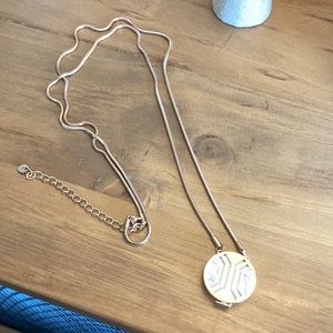 Keep Collective Essential Oil Diffuser Necklace - Howlite/rose gold
